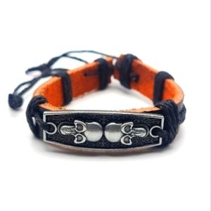 Twin Skull Leather Bracelet – Adjustable Slip Tie (NWOT)